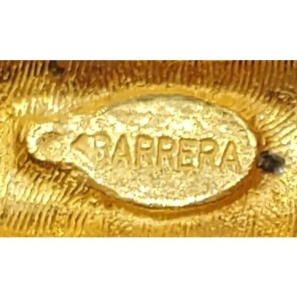 Jose & Maria Barrera Sculpted Hammered White Glass Stone Bangle Bracelet - Picture 9 of 10